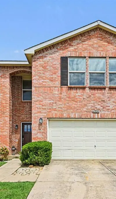 6220 Thoroughbred Trail, Denton TX 76210