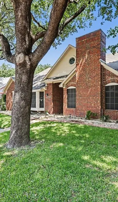 1011 Astaire Avenue, Duncanville TX 75137 - Photo 2