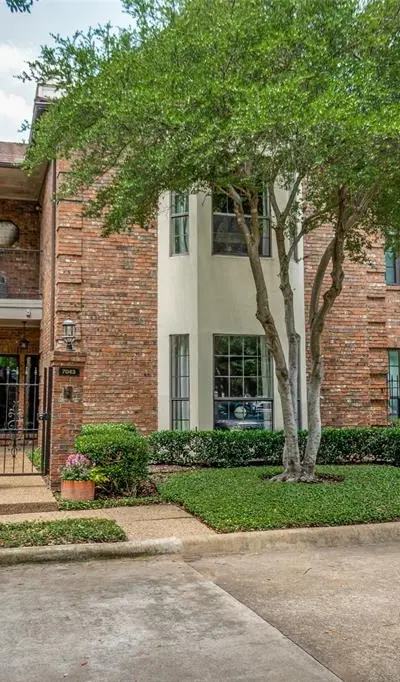 7043 Inwood Road, Dallas TX 75209 - Photo 2