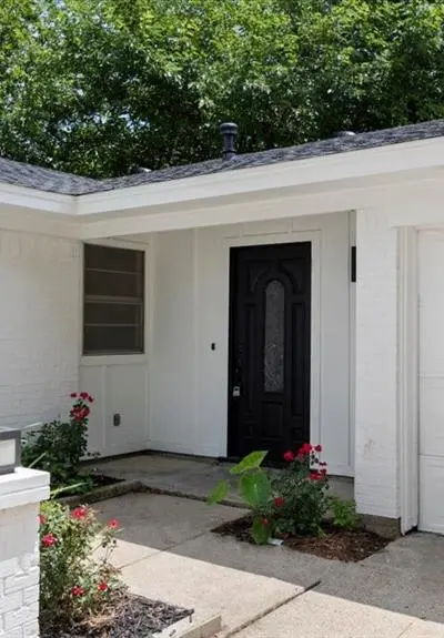 2102 E Timberview Lane, Arlington TX 76014 - Photo 2