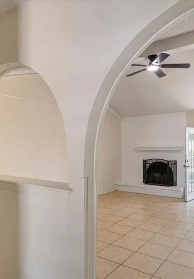 2102 E Timberview Lane, Arlington TX 76014 - Photo 5