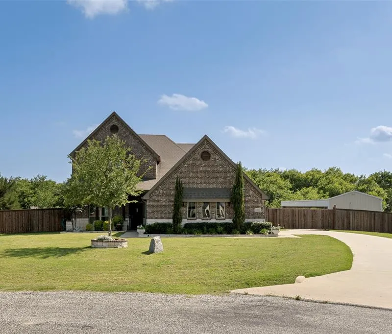 2201 Henson Lane, Nevada TX 75173