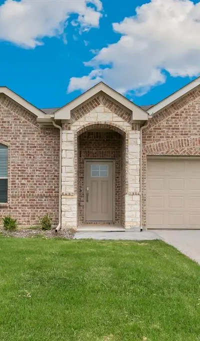 952 Dustwood Drive, Fort Worth TX 76052