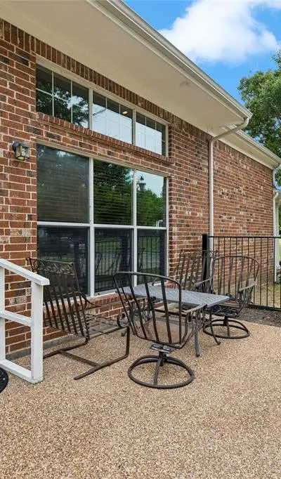 6016 Frost Street, North Richland Hills TX 76180 - Photo 4