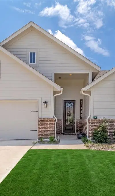 1412 Whitetail Lane, Azle TX 76020