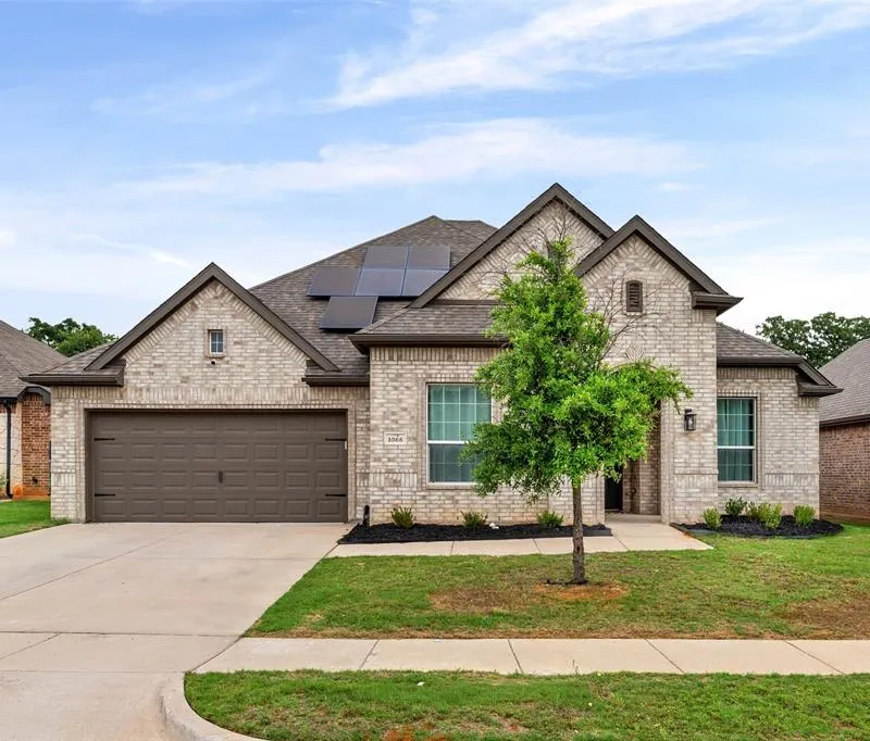 1068 Wildwood Drive, Joshua TX 76058