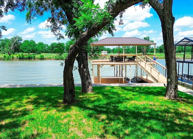 179 E El Camino Real, Weatherford TX 76087