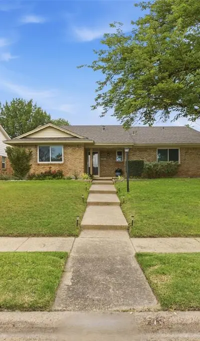 9115 Westglen Drive, Dallas TX 75228 - Photo 2