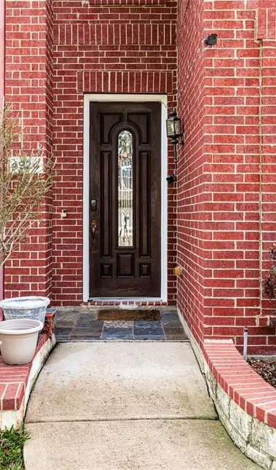 4924 Marsh Harrier Avenue, Grand Prairie TX 75052 - Photo 4