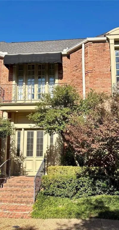 4 Hallshire Court, Dallas TX 75225 - Photo 2