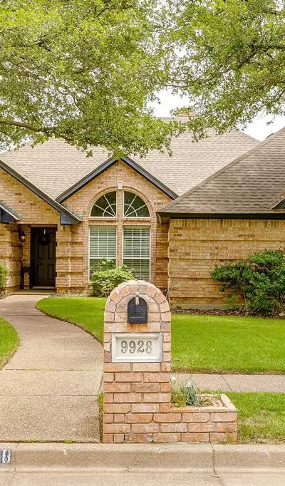 9928 Wandering Way Street, Benbrook TX 76126 - Photo 5