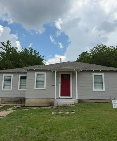 2713 Hanger Avenue, Fort Worth TX 76105