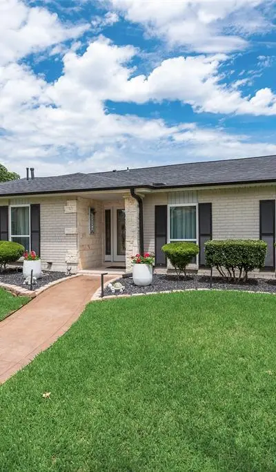 1911 White Rose Lane, Carrollton TX 75007 - Photo 3