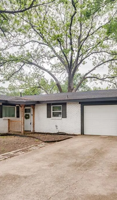 2012 Bradford Drive, Arlington TX 76010