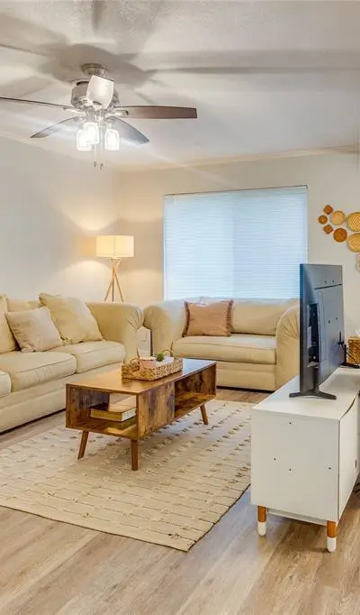 2012 Bradford Drive, Arlington TX 76010 - Photo 3