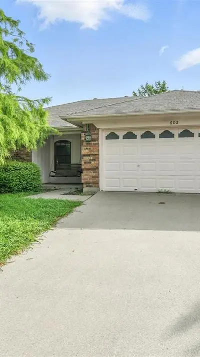 602 Valleyridge Court, Decatur TX 76234 - Photo 3