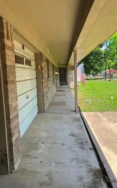 304 Sunset Street, Roxton TX 75477 - Photo 2