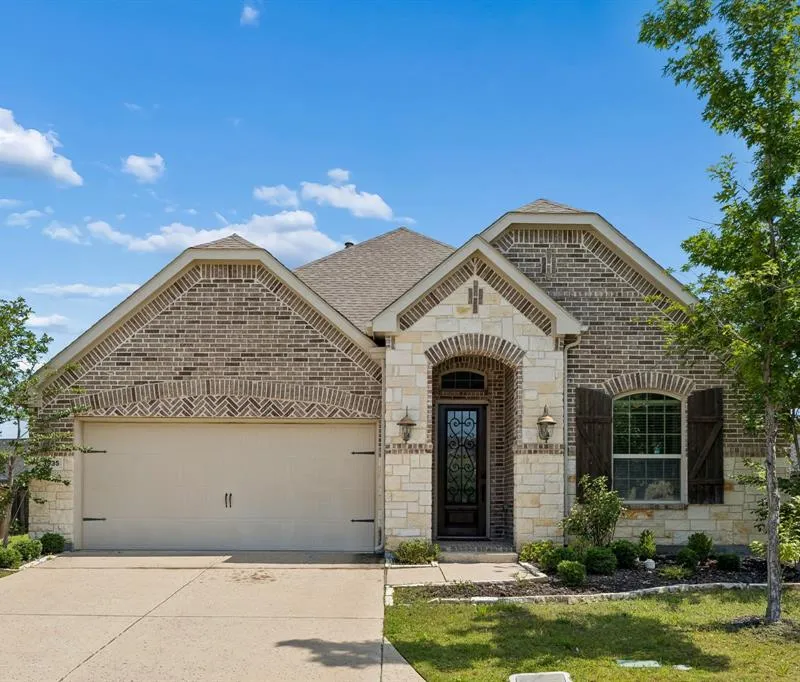 3935 Wind Cave Bend, Irving TX 75063