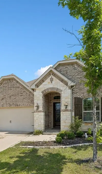 3935 Wind Cave Bend, Irving TX 75063 - Photo 2