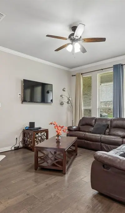 3935 Wind Cave Bend, Irving TX 75063 - Photo 5