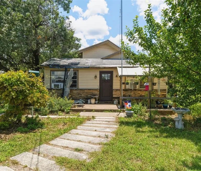 320 Beverly Road, Azle TX 76020