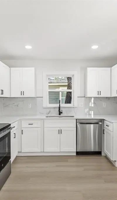 2109 Hedgerow Street, Arlington TX 76010 - Photo 4
