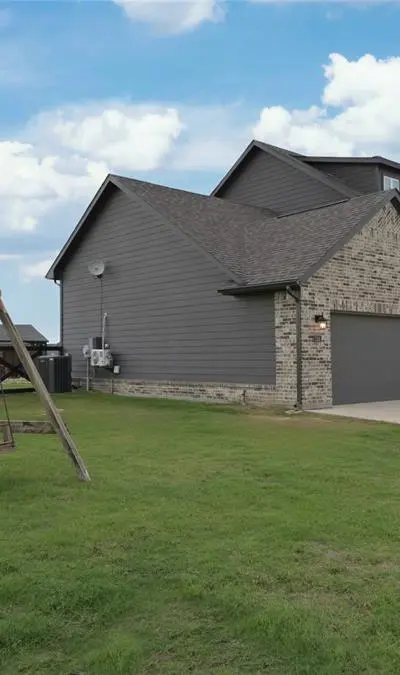 116 Spanish Moss Trail, Rhome TX 76078 - Photo 2