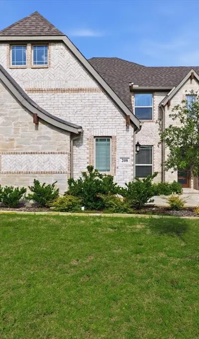 208 Lakewood Lane, Ponder TX 76259