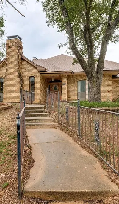 1503 Green Tree Lane, Duncanville TX 75137