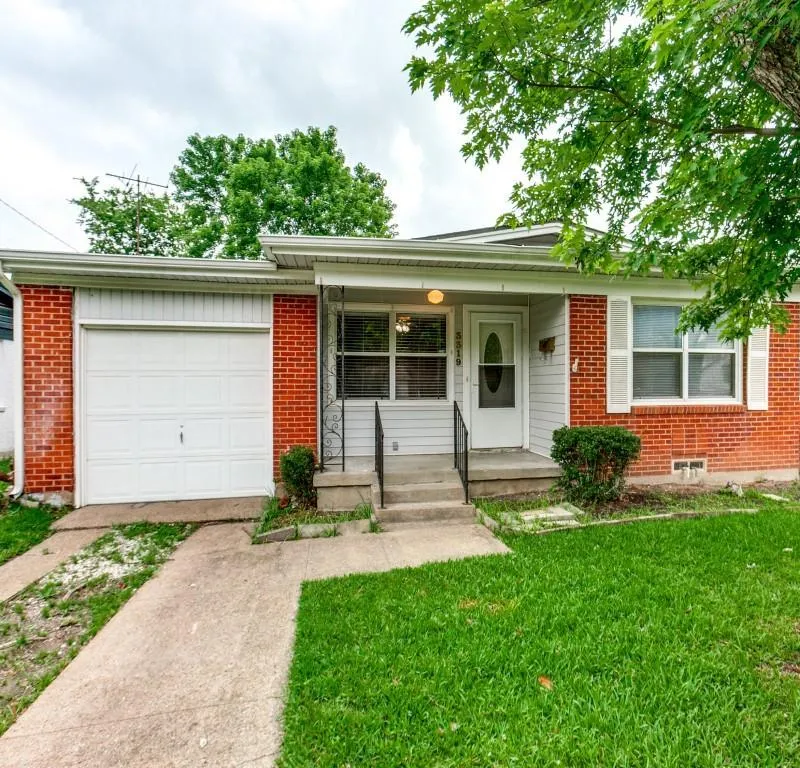 3319 Mayhew Drive, Dallas TX 75228