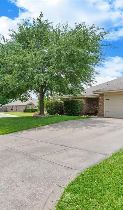 601 Westmeadow Drive, Cleburne TX 76033 - Photo 3