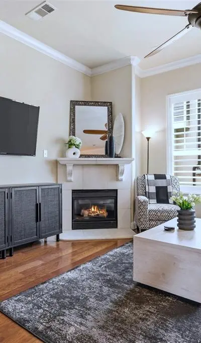 4058 Buena Vista Street, Dallas TX 75204 - Photo 4
