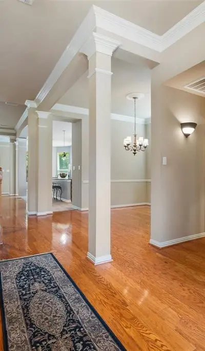 6211 Parkside Drive, Arlington TX 76001 - Photo 3