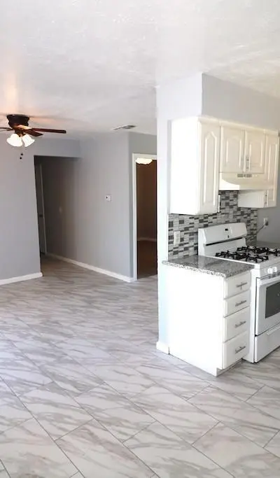 9821 Bluffcreek Drive, Dallas TX 75227 - Photo 5