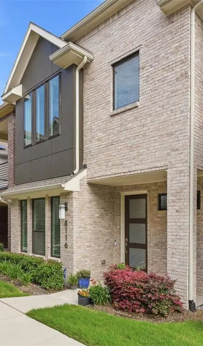 8116 Radnor Road, Dallas TX 75231 - Photo 2