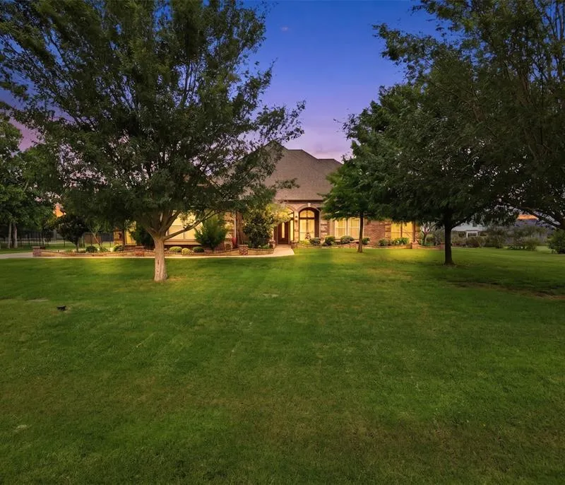186 Las Colinas Trail, Cross Roads TX 76227