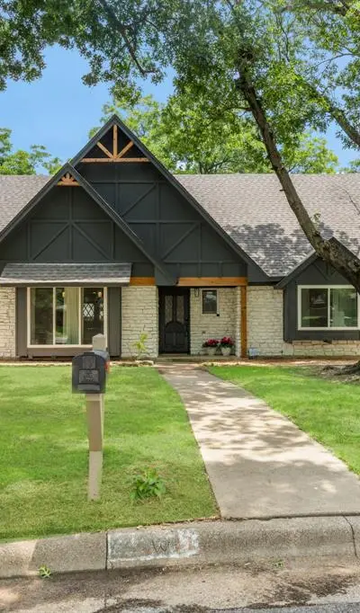 2911 Kircaldy Court, Arlington TX 76015