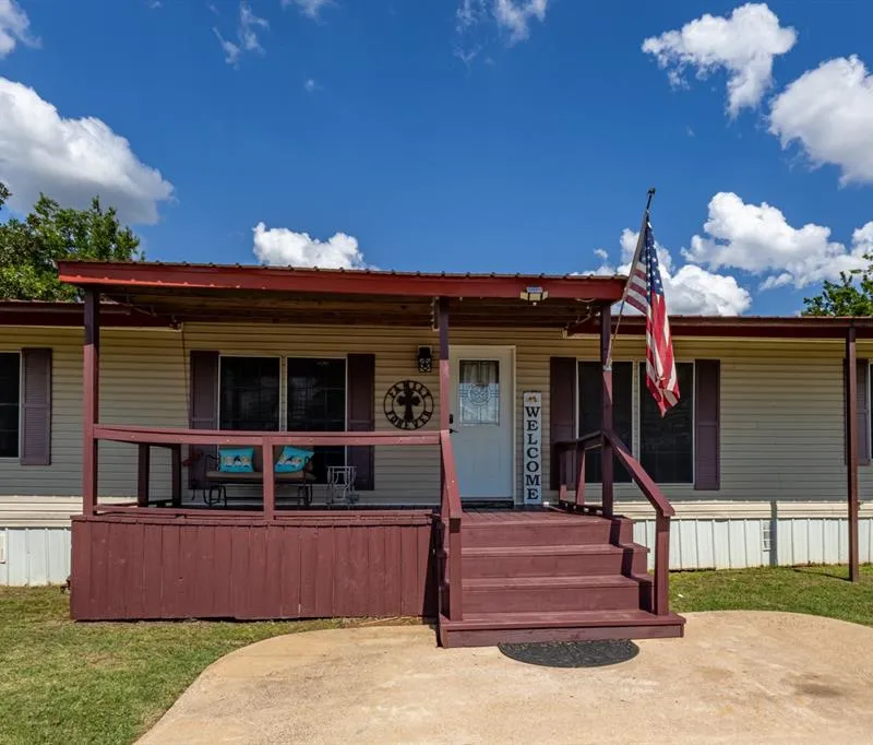 75 Southern Drive, Mineral Wells TX 76067