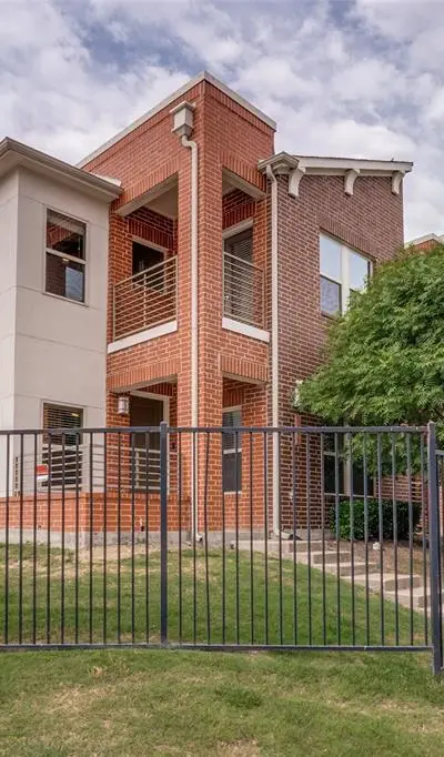 1596 Fiji Street, Dallas TX 75203