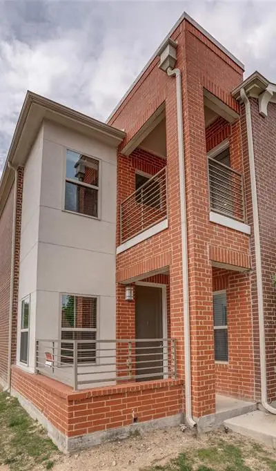 1596 Fiji Street, Dallas TX 75203 - Photo 2