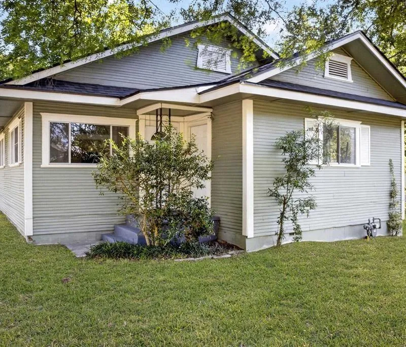 101 E College Street, Big Sandy TX 75755