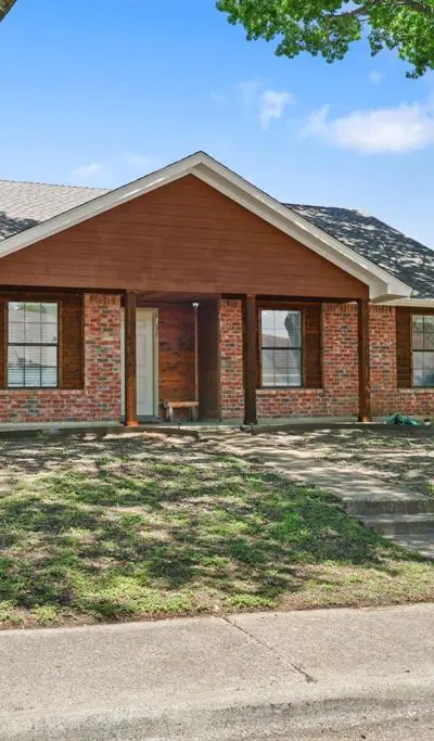1037 Whitewater Trail, DeSoto TX 75115 - Photo 2