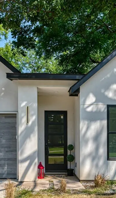 3323 Reed Lane, Dallas TX 75215 - Photo 2