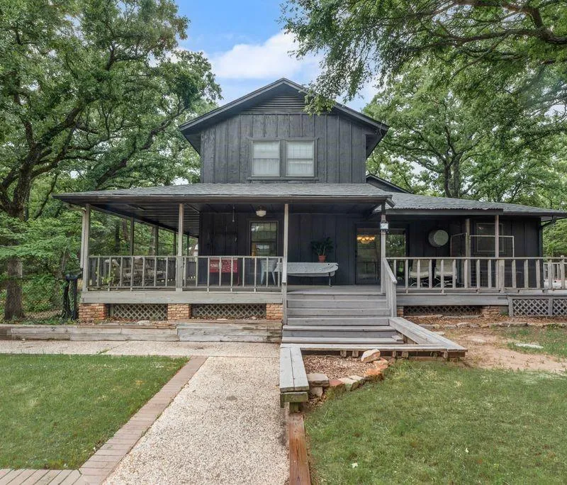 9875 Old Bridge Road, Terrell TX 75160