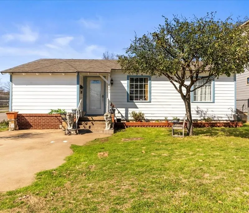 4203 Bonham Street, Dallas TX 75229