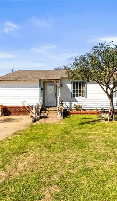 4203 Bonham Street, Dallas TX 75229 - Photo 3