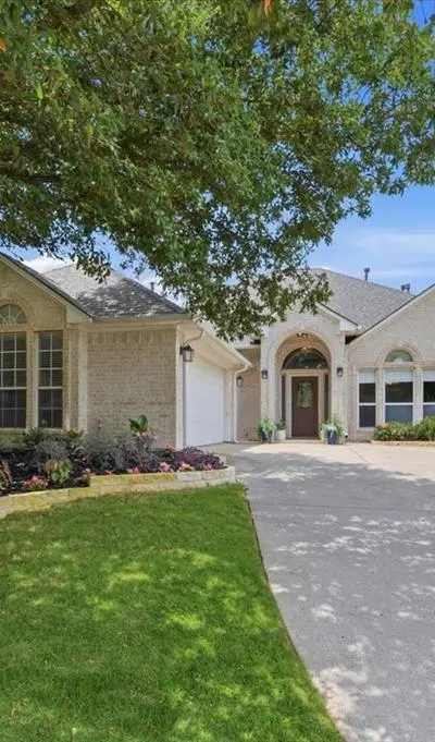 6304 Southern Hills Drive, Fort Worth TX 76132