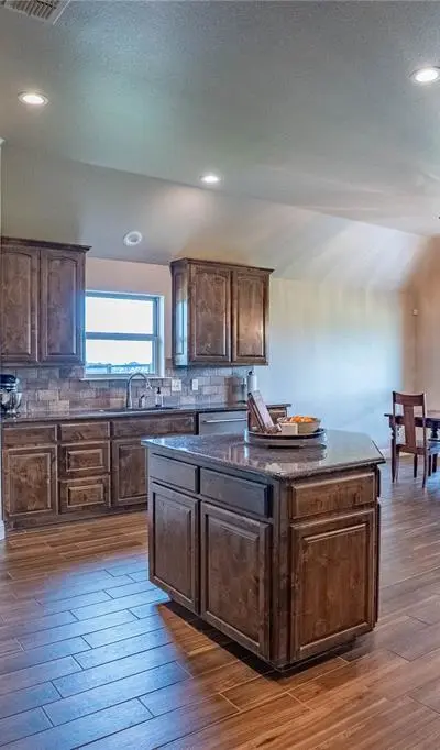 7816 Loma Lane, Godley TX 76044 - Photo 4