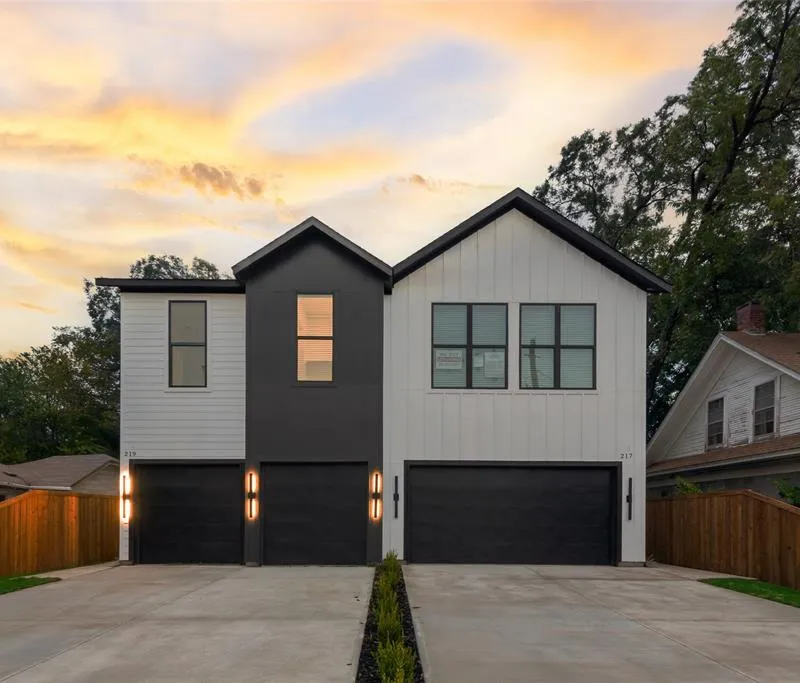 217 W Yarmouth Street, Dallas TX 75208