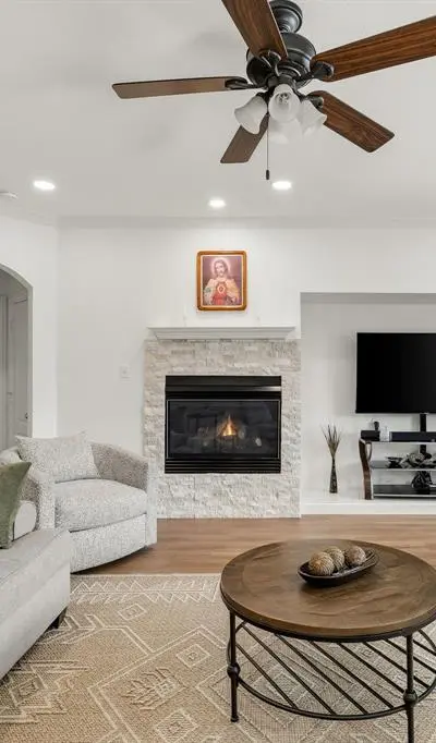 1210 Colby Court, Irving TX 75060 - Photo 4